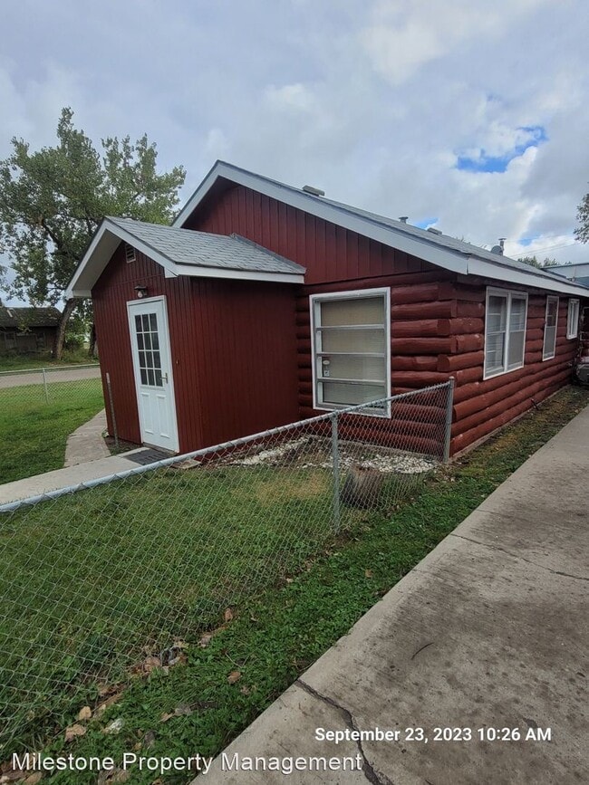 Building Photo - 3 br, 1 bath House - 1420 N Merriam