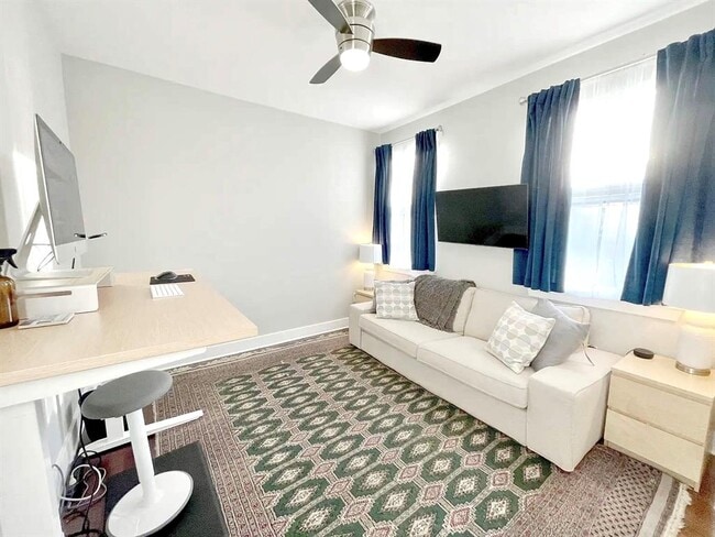 Building Photo - 6310 Porter St