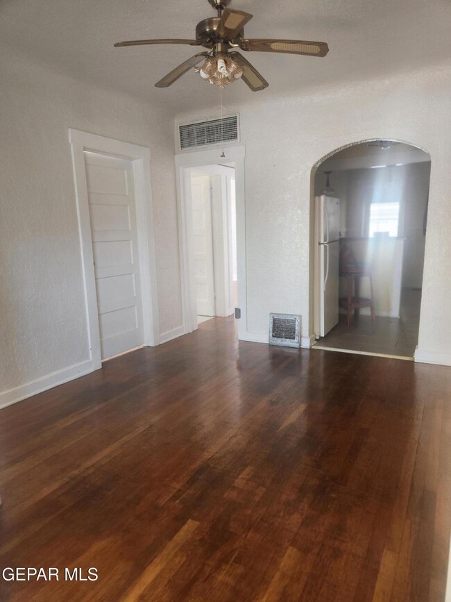 Building Photo - 4002 Hueco Ave