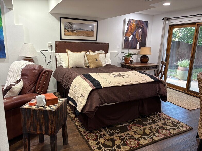 Building Photo - 9366 Cornell Cir