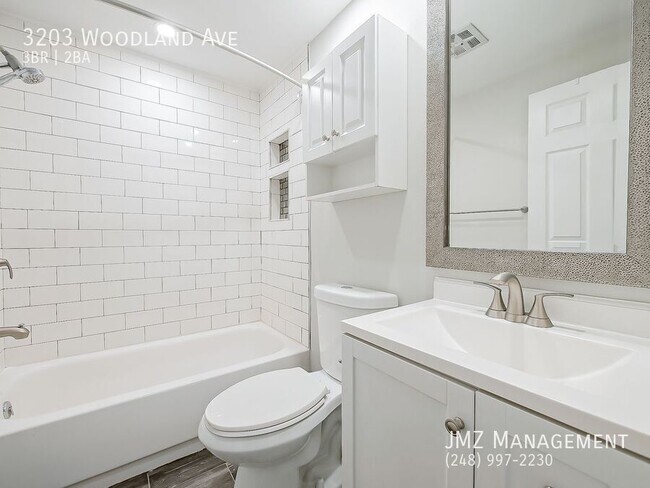 Building Photo - 3203 Woodland Ave