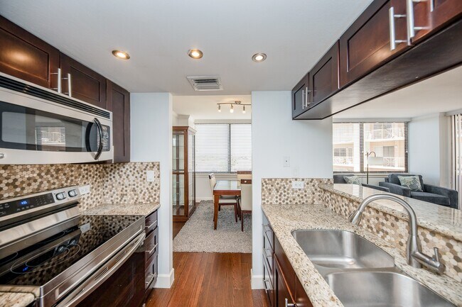 Building Photo - 3525 Sage Rd