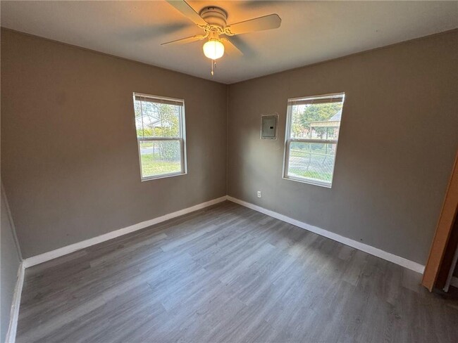 Building Photo - 2853 Josephine St