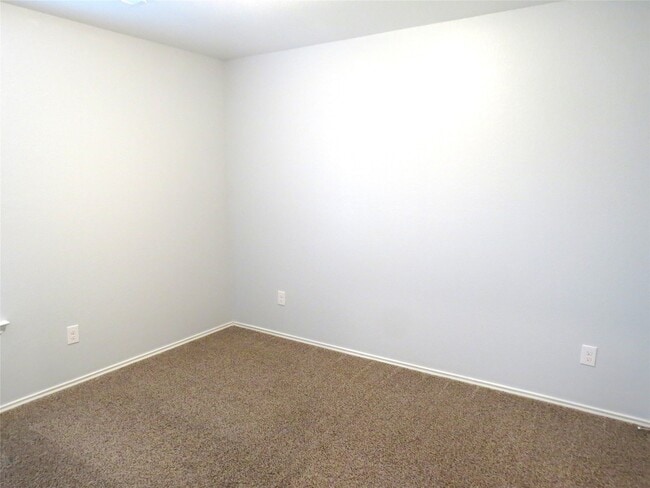 Building Photo - 9506 Paloma Creek Dr