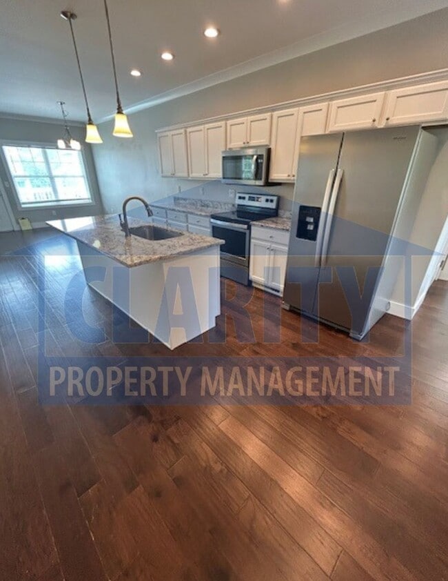Building Photo - Charming 3-bedroom home!