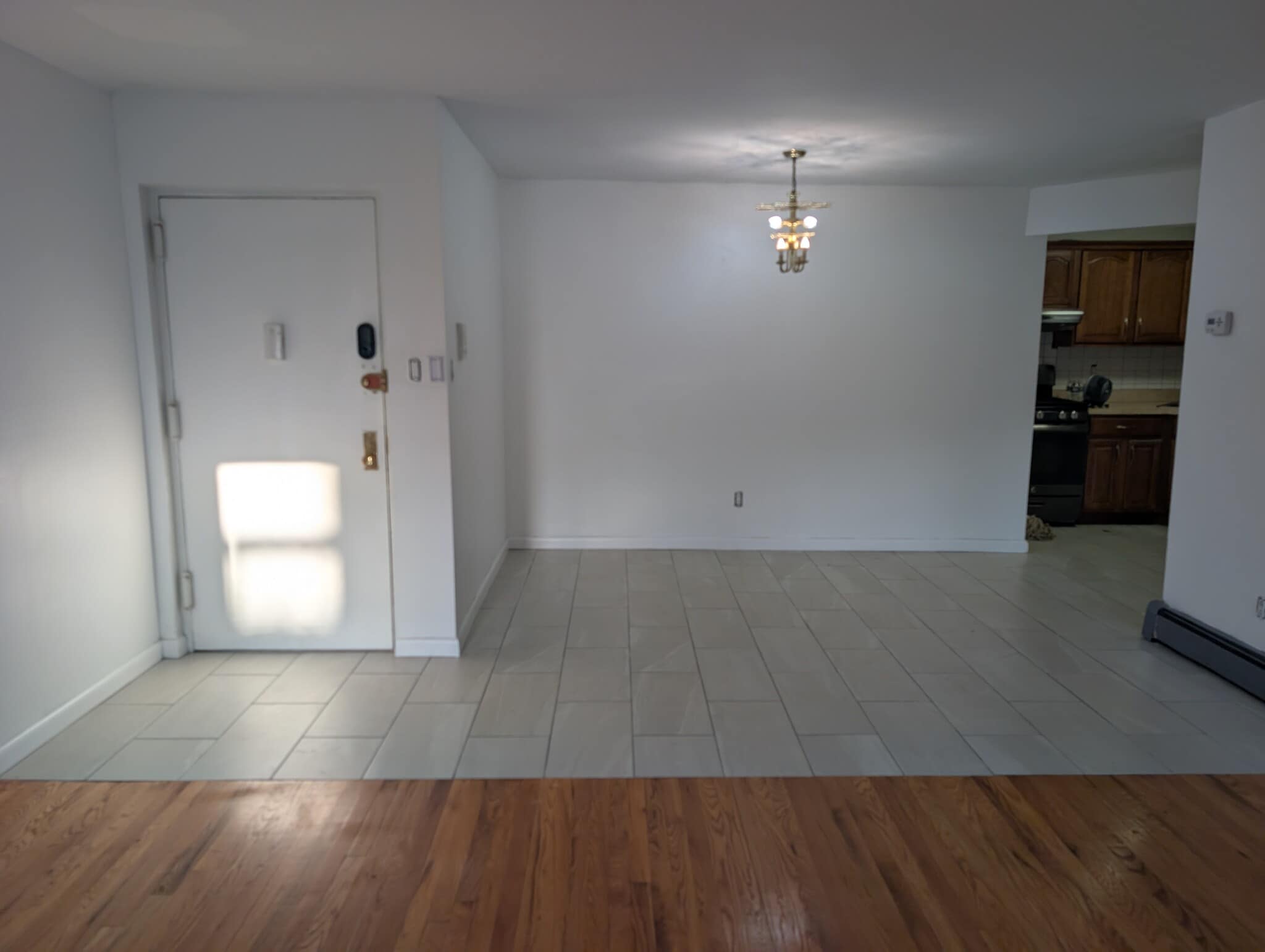 Building Photo - 15040 Tahoe St