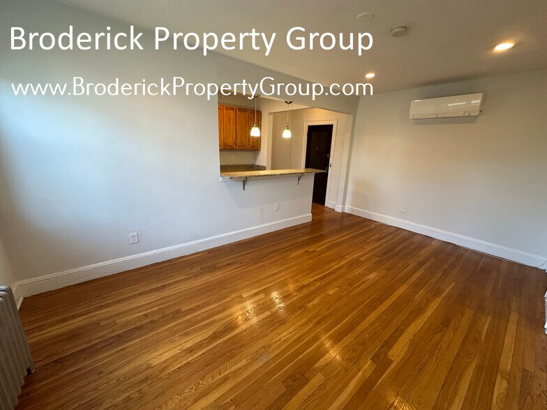 Building Photo - 130 Highland Ave