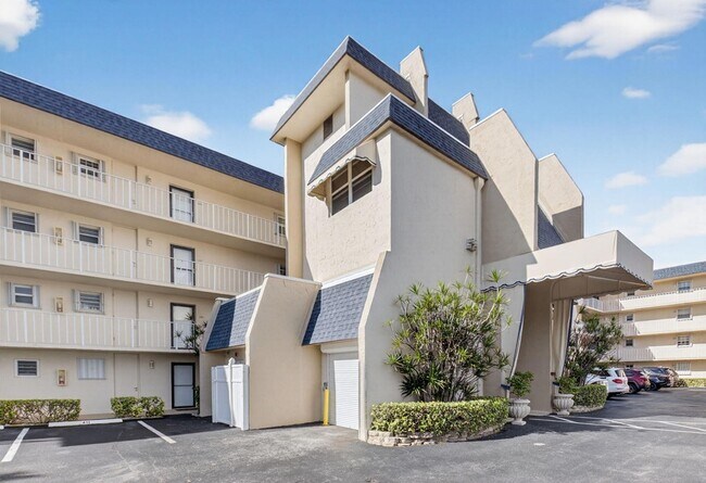 Building Photo - 3575 S Ocean Blvd
