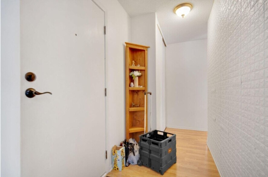 Building Photo - 6201 St Croix Trail N