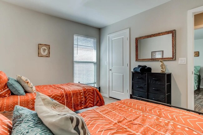 Building Photo - Priced to Lease! Beautiful West Lubbock Home with Modern Finishes, All Appliances Included & Acce...