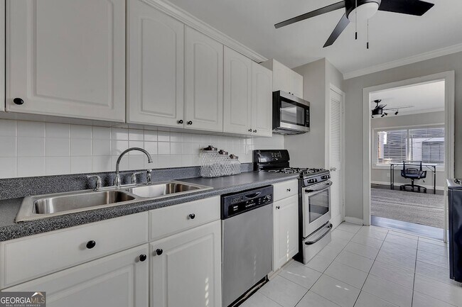 Building Photo - 1040 Herndon St NW