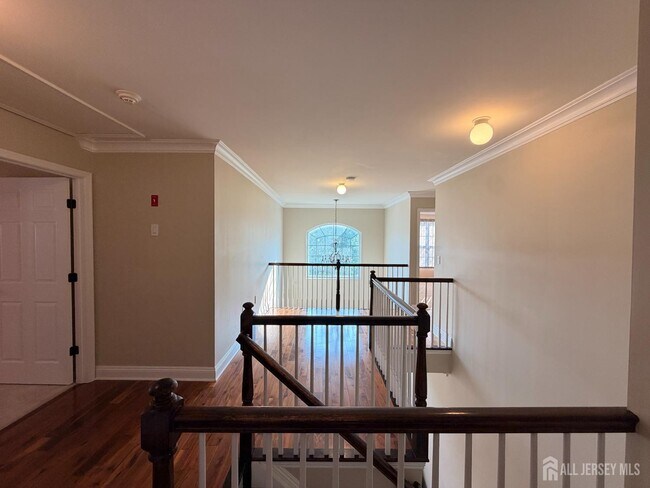 Building Photo - 87 Timberhill Dr