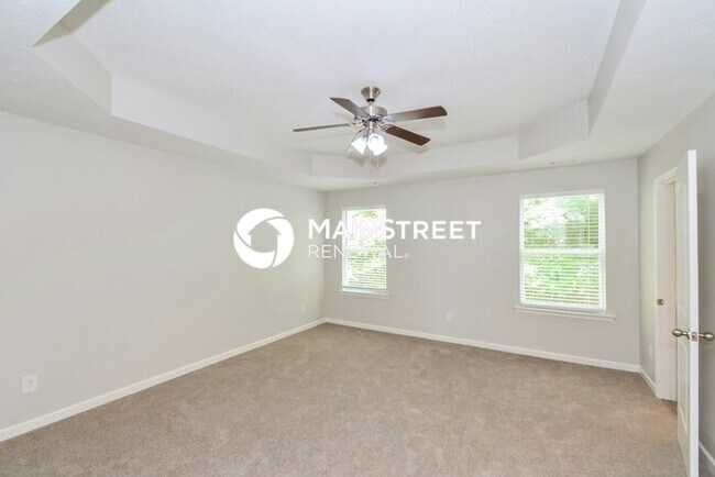 Building Photo - 3 Bedroom Pet-Friendly Home in Nashville, TN with Main Street Renewal