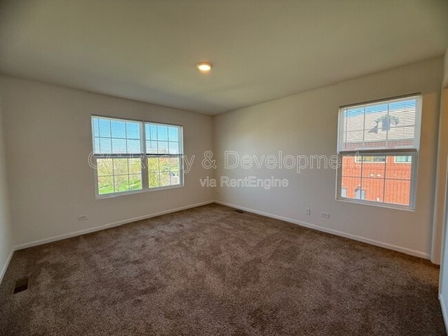 Building Photo - 2372 Upland Rd