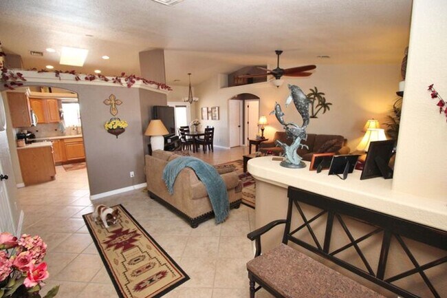 Building Photo - Furnished 3 Bedroom - 2 Bath Pool Home