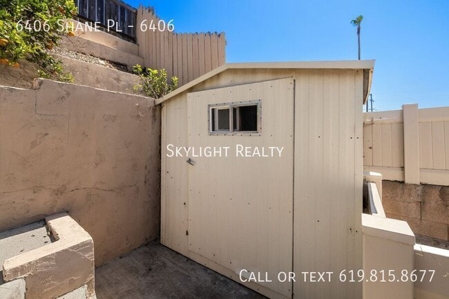 Building Photo - 6406 Shane Pl