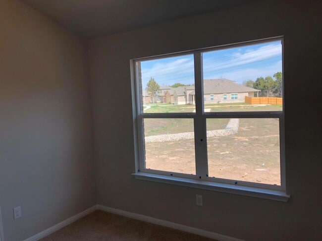 Building Photo - 3504 Blazeby Dr