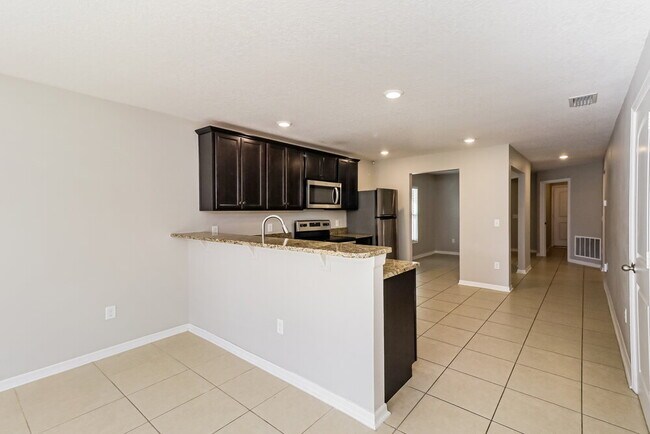 Building Photo - 8349 Silverbell Loop