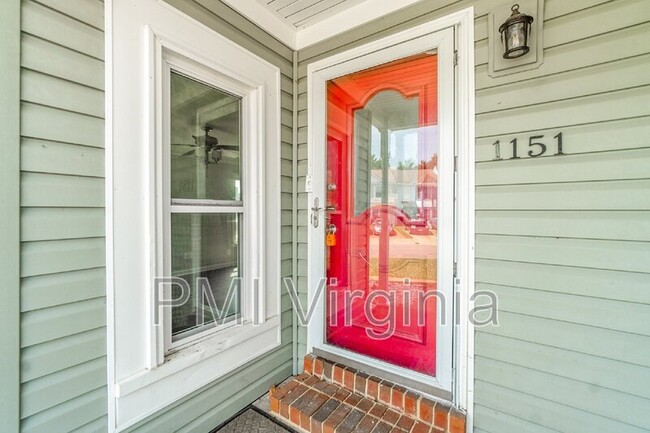 Building Photo - 1151 Hillock Crossing