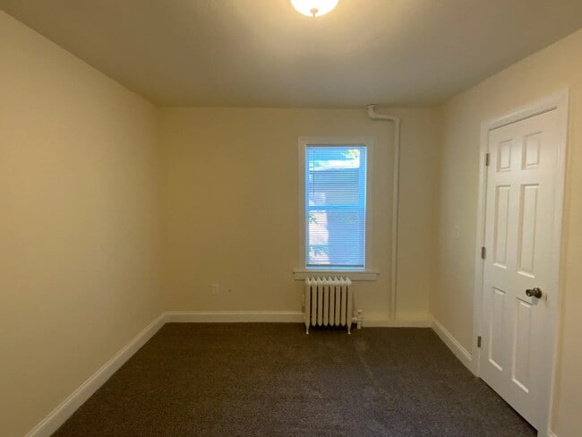 Building Photo - Toivola House Apartments LLC