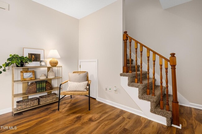 Building Photo - 2 Bdrm / 1.5 Bath Townhouse in Johnson City - Near ETSU, JCMC & VA