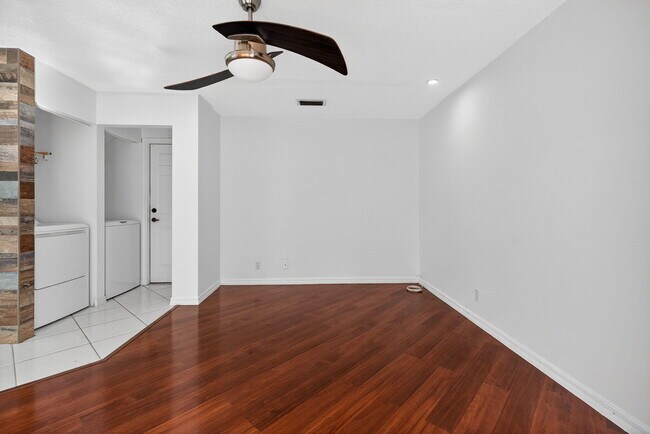 Building Photo - 7004 Galleon Cove Cir