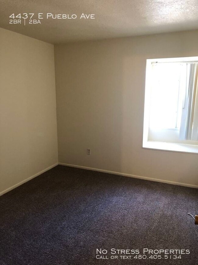 Building Photo - 2 Bed Town Home off 40th St and Broadway!