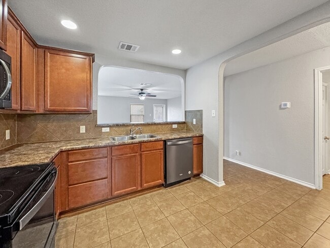 Building Photo - 1826 Strawhouse Way