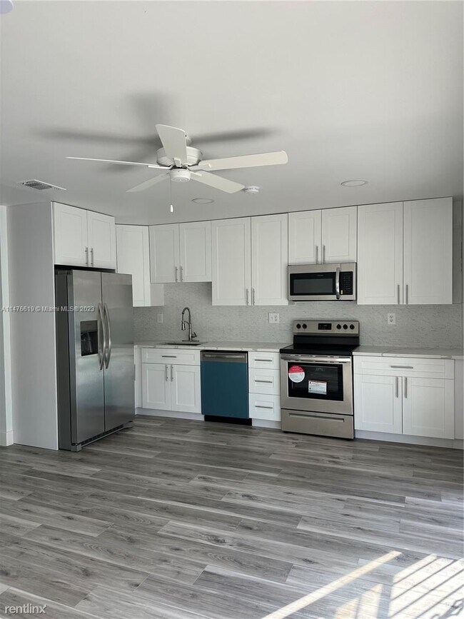 Primary Photo - 3 br, 2 bath House - 15348 SW 70th Ln