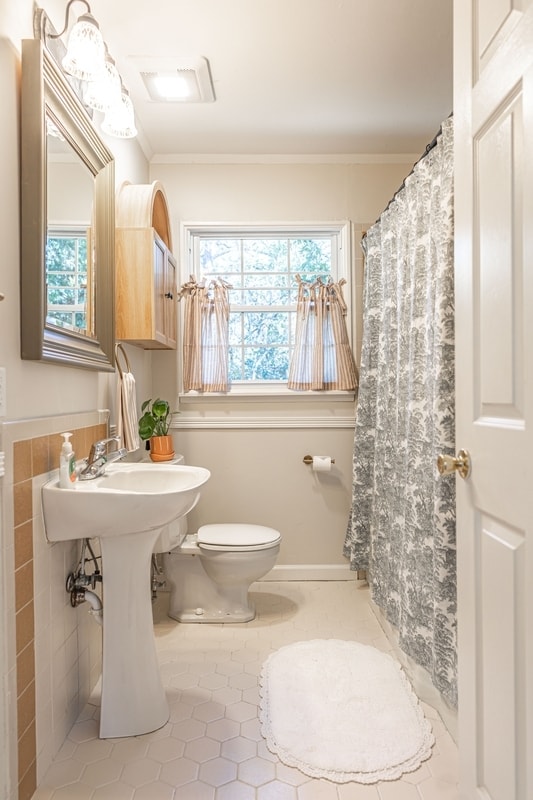 Building Photo - 435 W Baltimore Ave