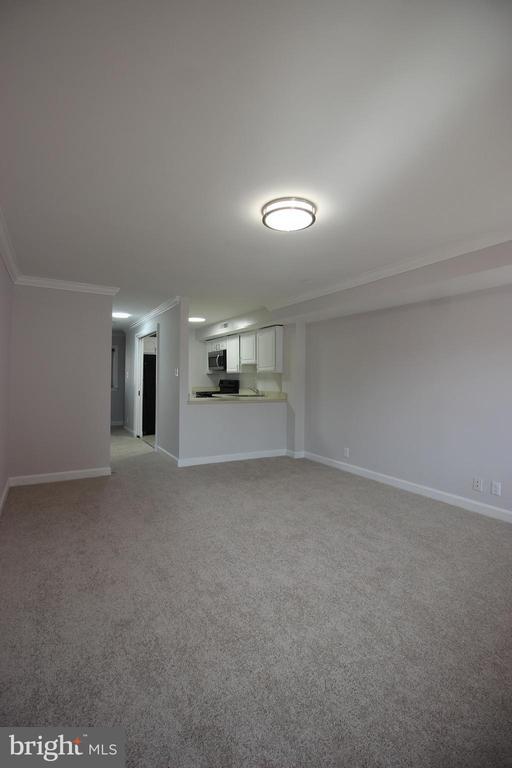 Building Photo - 1218 Eton Ct NW