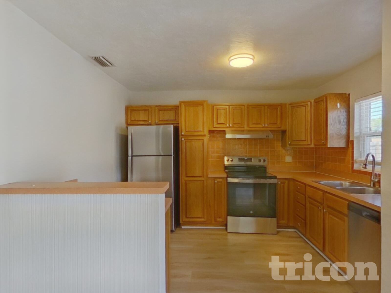 Building Photo - 10887 111th Pl N