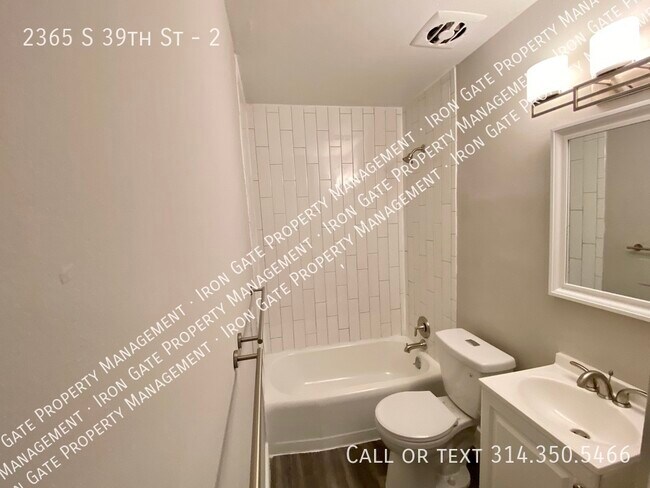 Building Photo - 2365 S 39th St