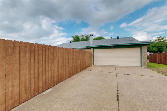 Building Photo - 6637 Belcamp Dr