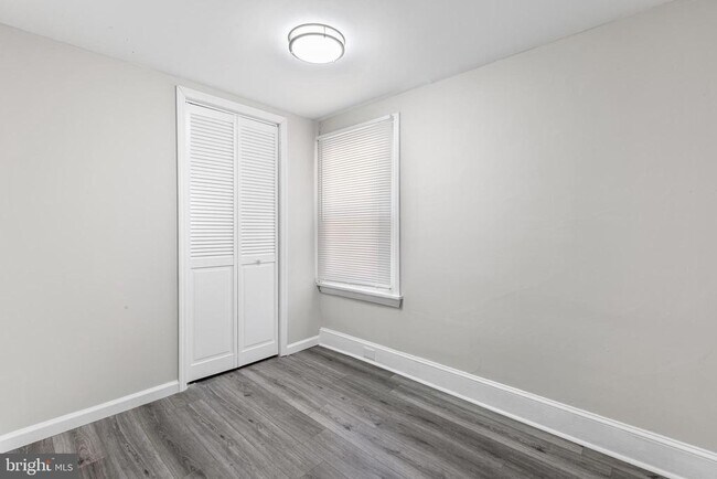 Building Photo - 205 Callanan Ave
