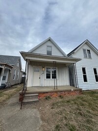 Building Photo - 106 E Maryland St