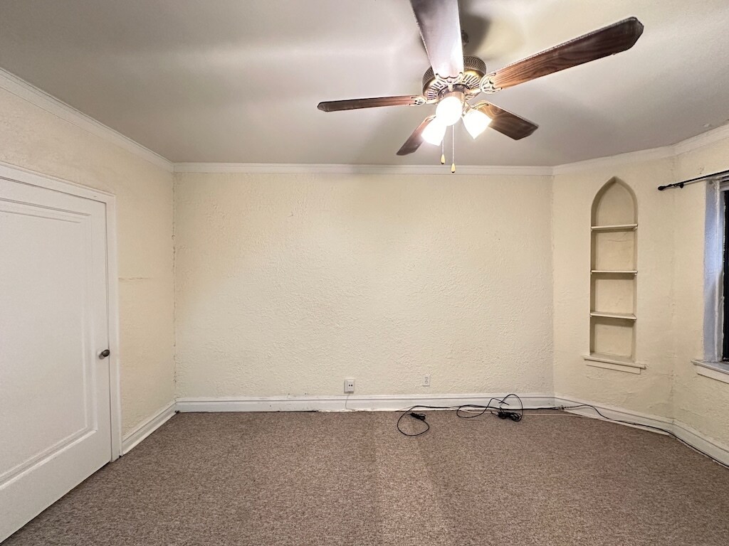 Building Photo - 4834 N Damen Ave