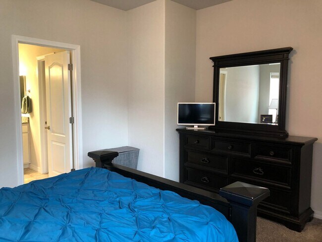 Building Photo - 3bd, 2.5ba 2car West Side Beauty, Built in 2019, Close to Downtown