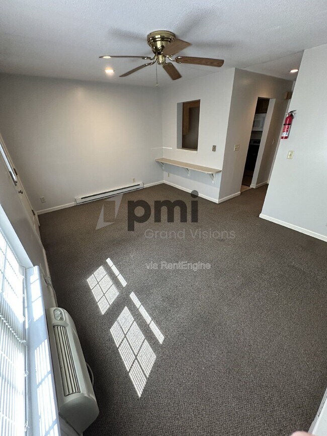 Building Photo - 1308 Arthur Ave