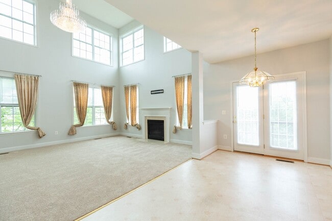 Building Photo - 391 Sheerer Dr