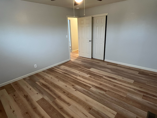 Building Photo - Stunningly Remodeled 3-Bedroom Home in Mer...