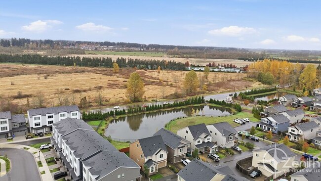 Building Photo - 9019 N Dogwood St