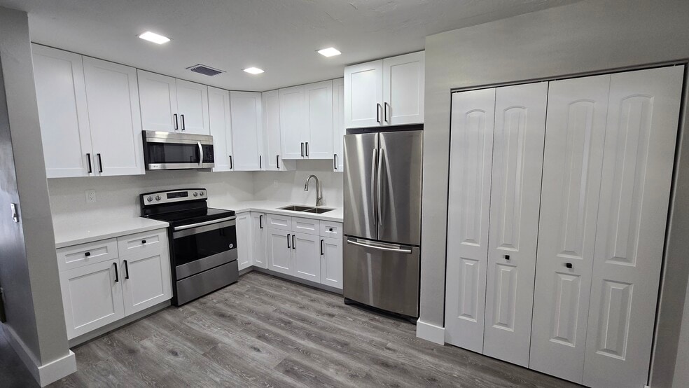 Building Photo - 19438 NW 28th Pl