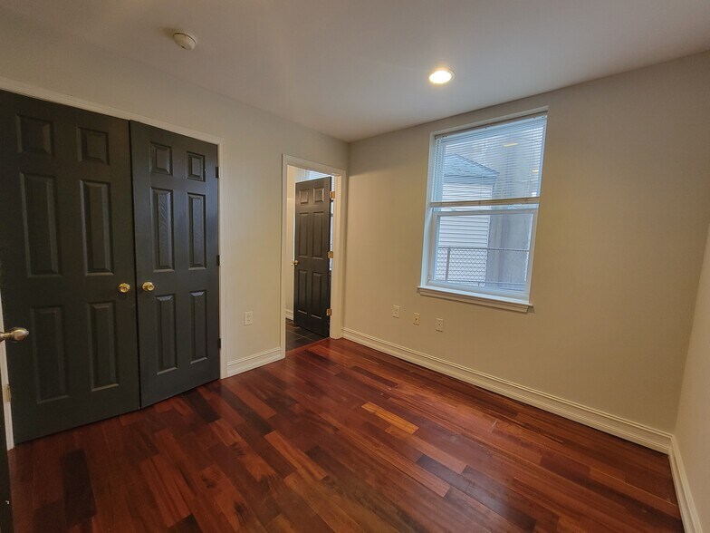 Building Photo - 1504 N 18th St