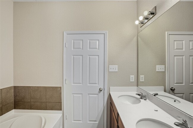 Building Photo - 8101 Kurgan Trail