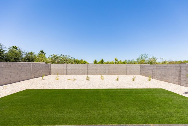 Building Photo - 16976 W Diana Ave