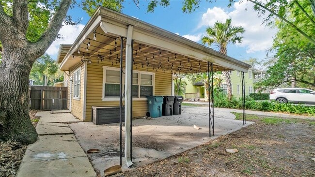 Building Photo - 341 Hillman Ave