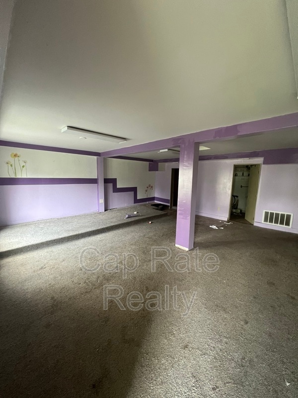 Building Photo - 1043 E 17th Ave