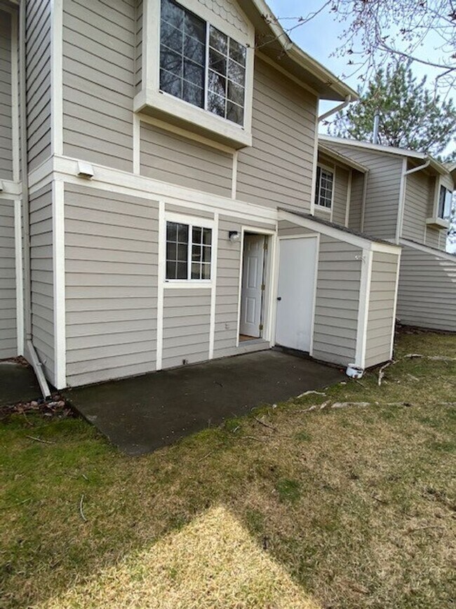 Building Photo - 2 Bed 1.5 Bath Townhouse in Missoula