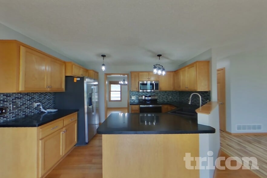 Building Photo - 1230 Varner Way